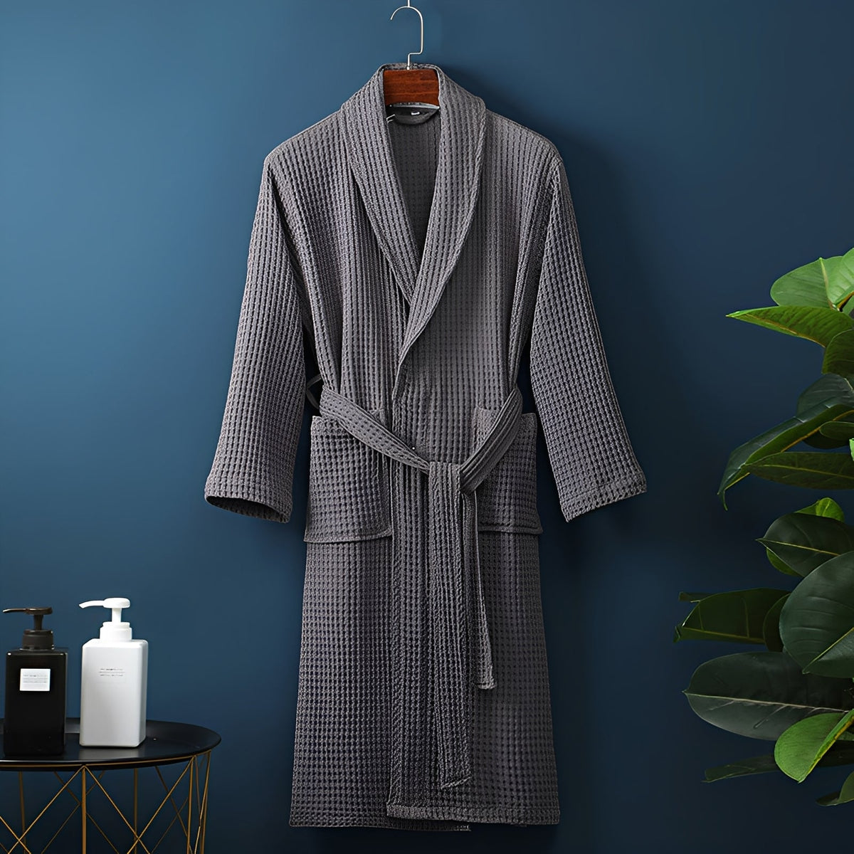 Dunstan - Free male bathrobe for daily relaxation