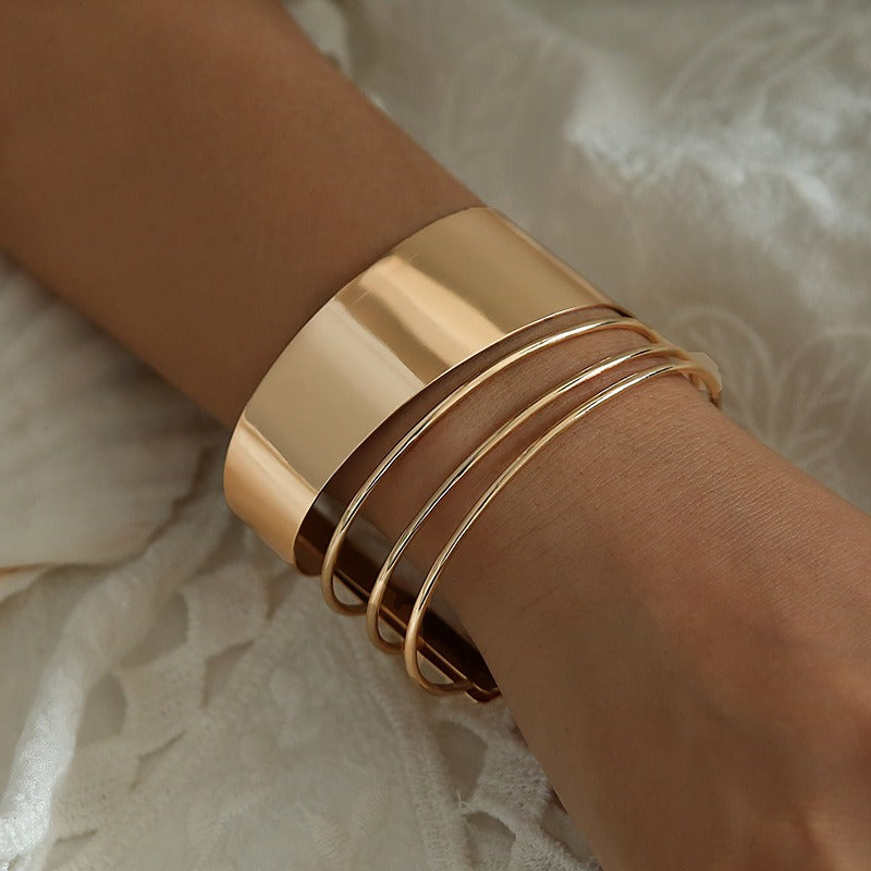 Yuki – Vintage classic bracelet in gold