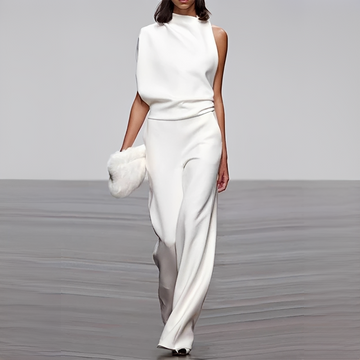 Noviem - Chic women's jumpsuit with round neckline