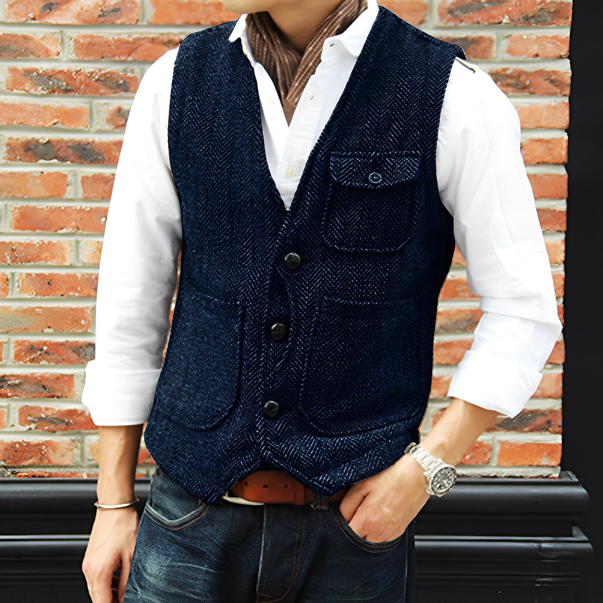 Matthew - Classic and robust vest