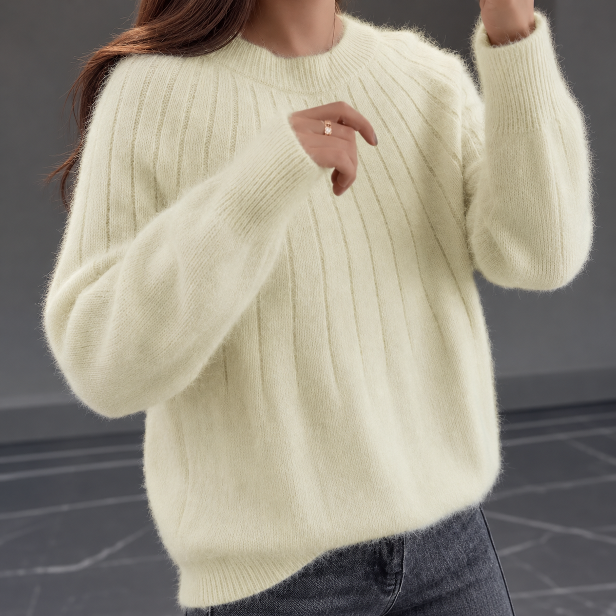 Harper – Elegant Sweater for Women