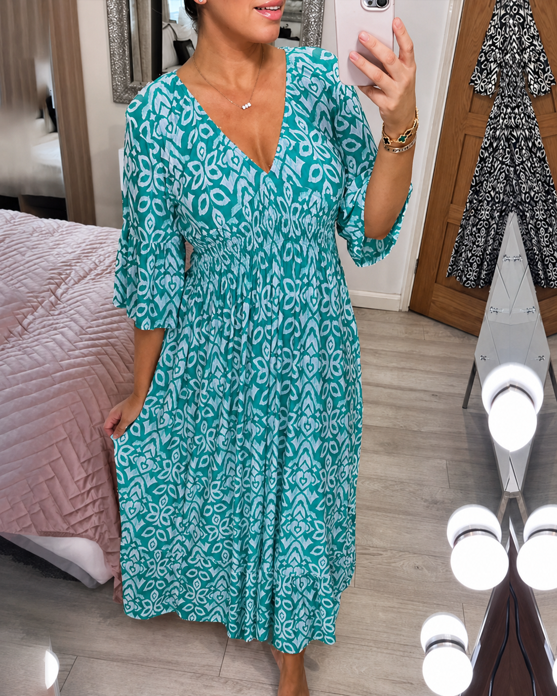Yvonne - Sophisticated Ruffle Dress