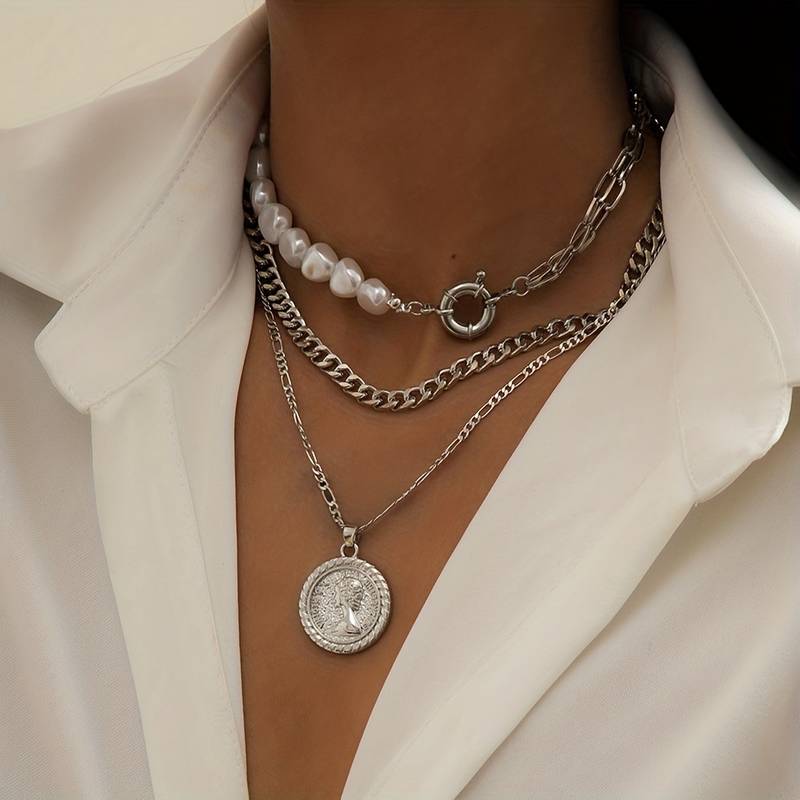 Pearl necklace and vintage pendant - 3pcs pendants and pearl necklace