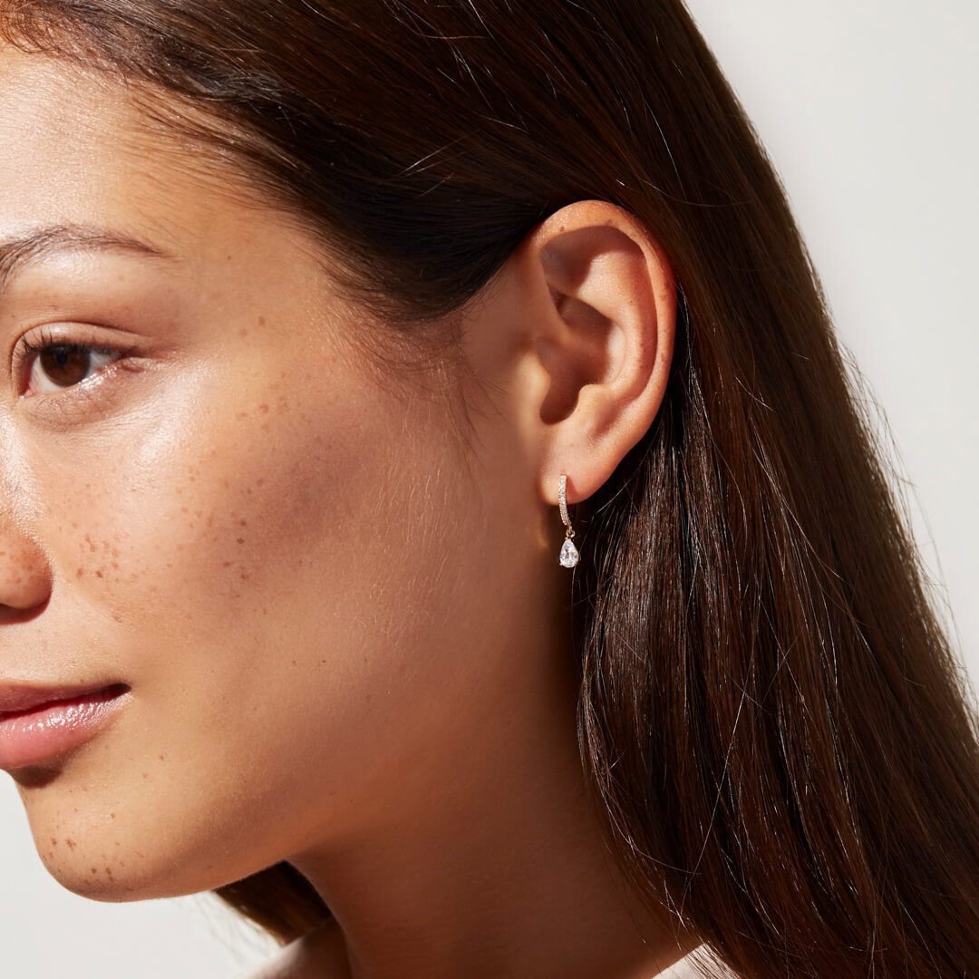 Brilliant drop earrings - Delicate huggies