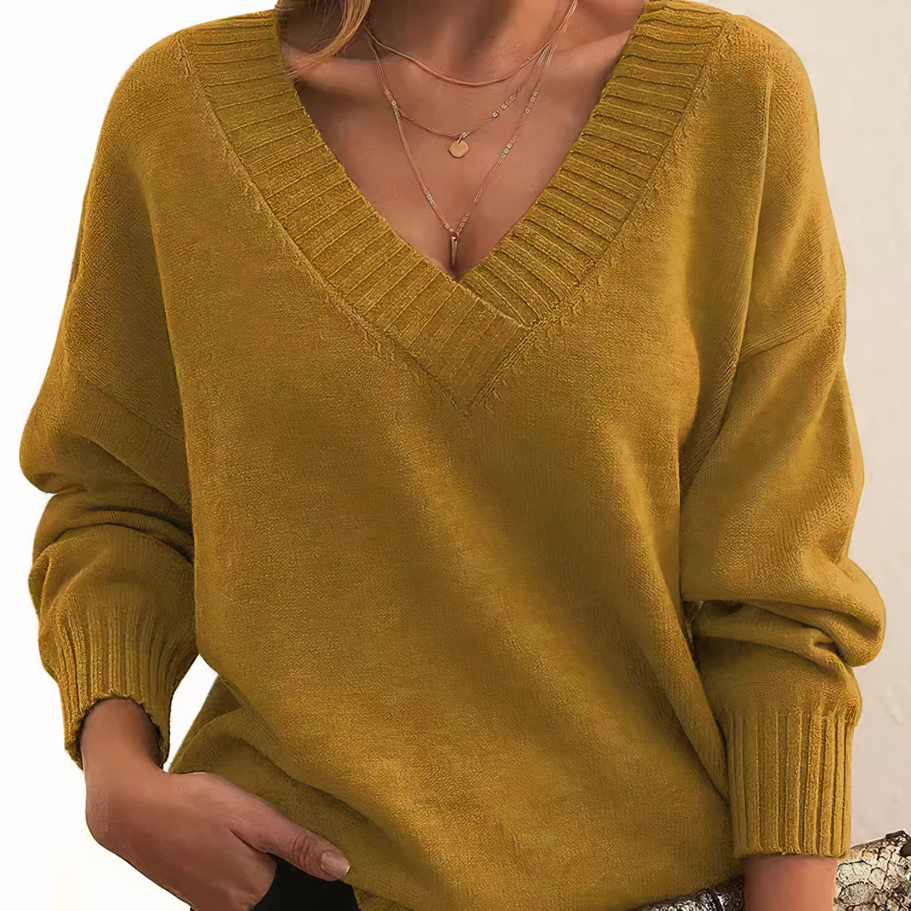 Leocadia - Elegant V-Neck Sweater
