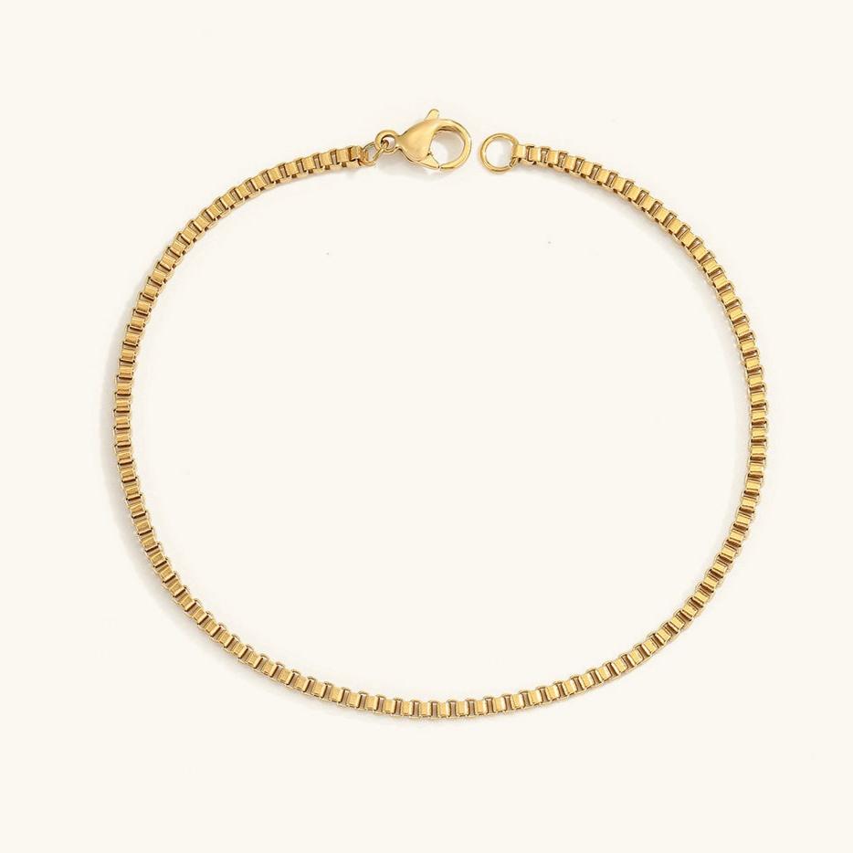 Victoria – Gold chain bracelet