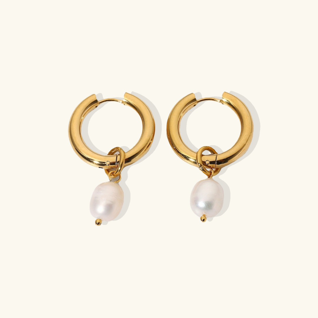Ada – Elegant Pearl Earrings