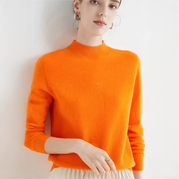 Orie - Comfortable and Classic Sweater