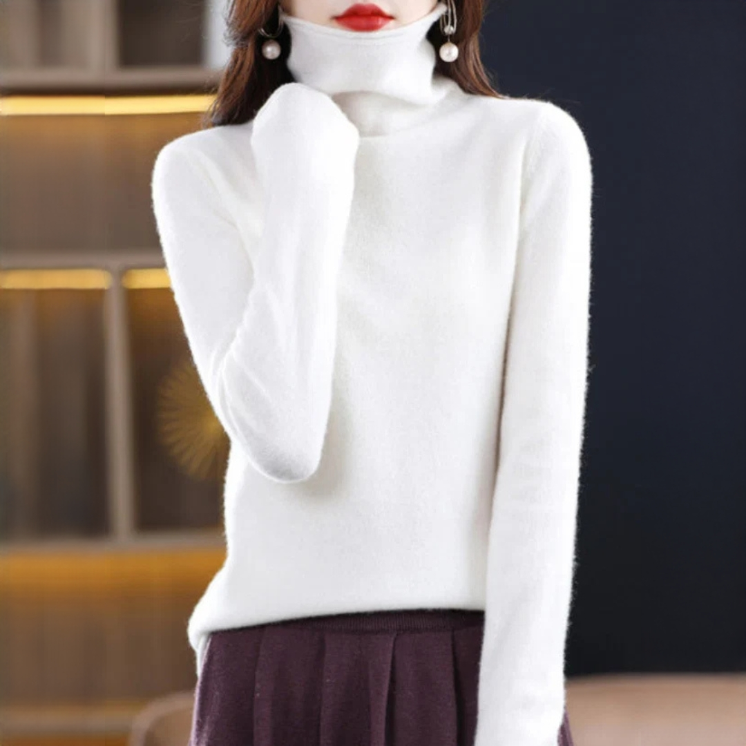 Akainu - Comfortable turtleneck sweater