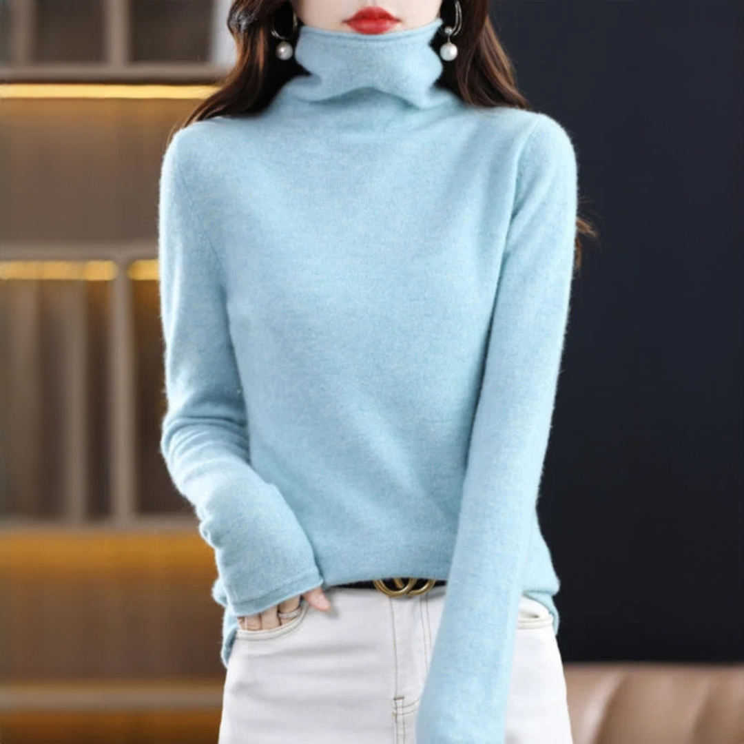 Akainu - Comfortable turtleneck sweater