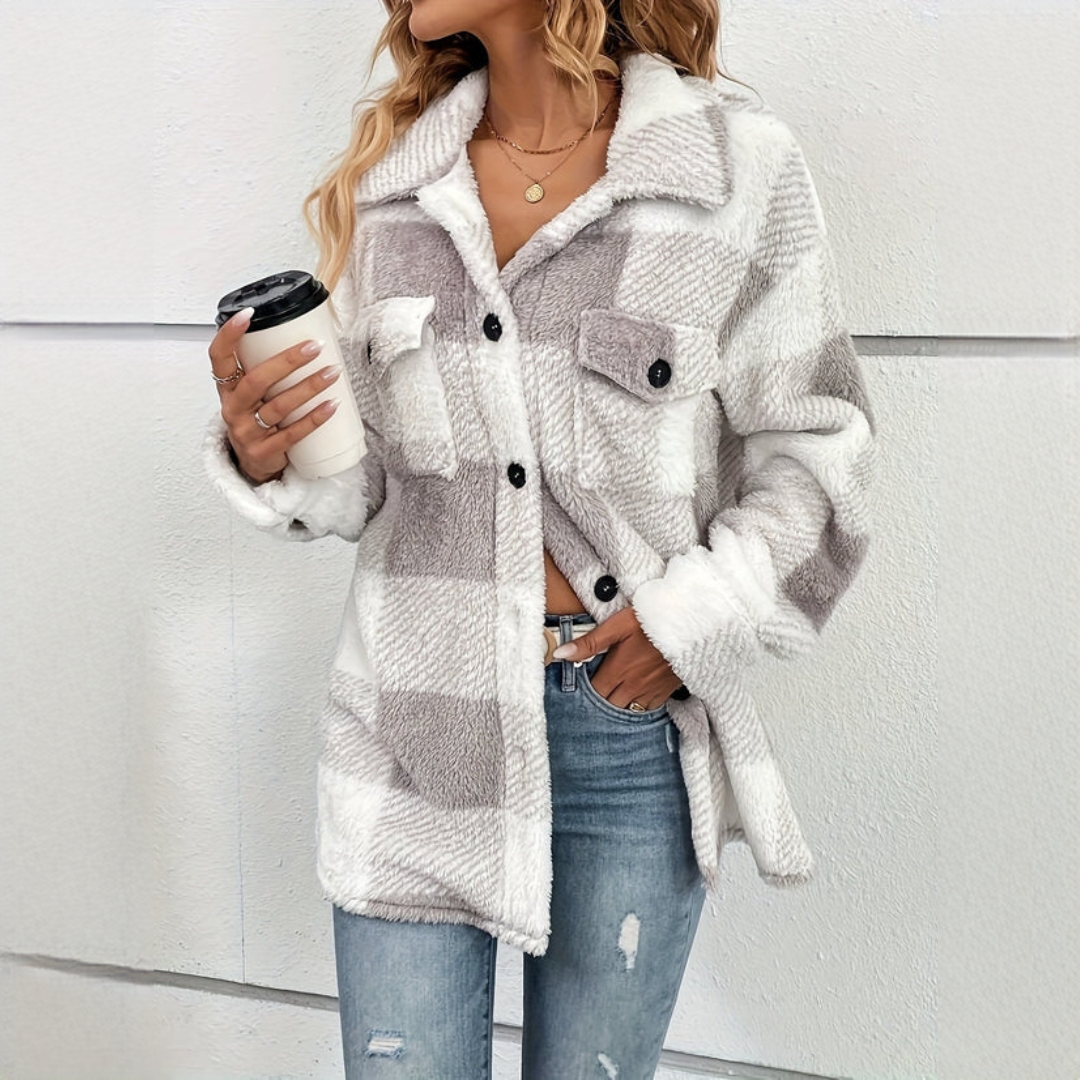 Alice - Elegant and fluffy jacket