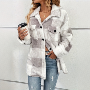 Alice - Elegant and fluffy jacket
