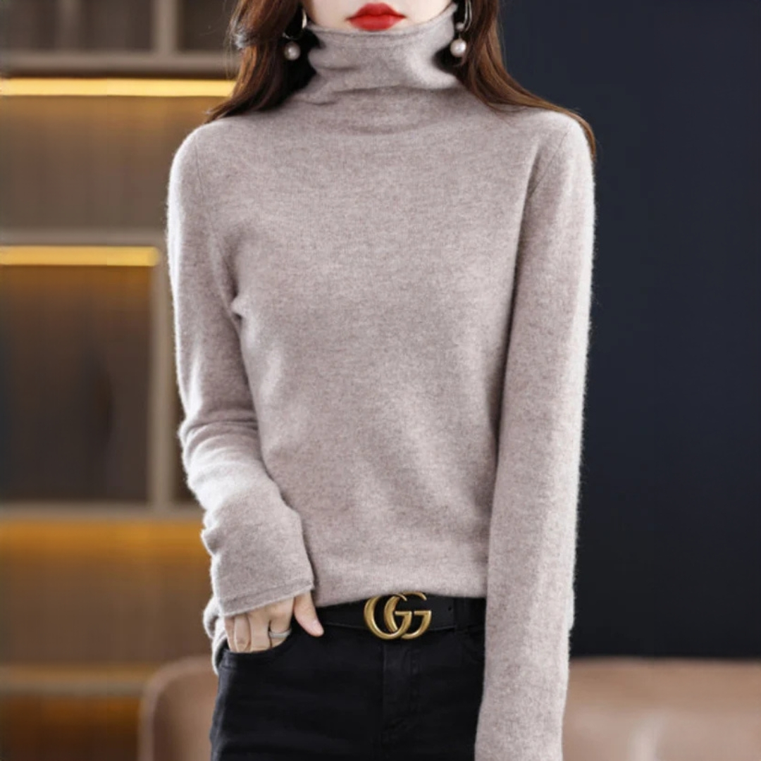 Akainu - Comfortable turtleneck sweater