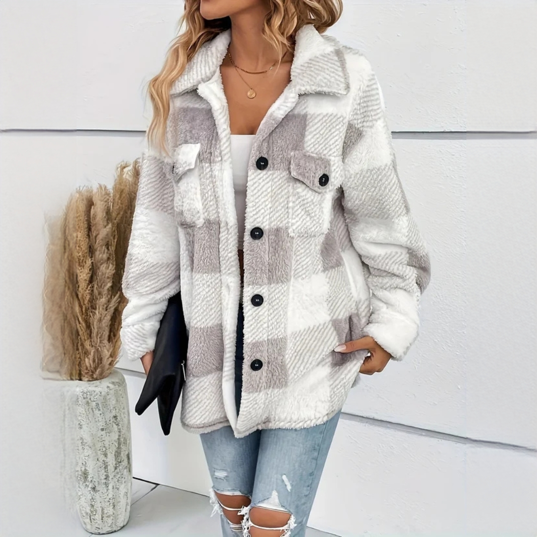 Alice - Elegant and fluffy jacket