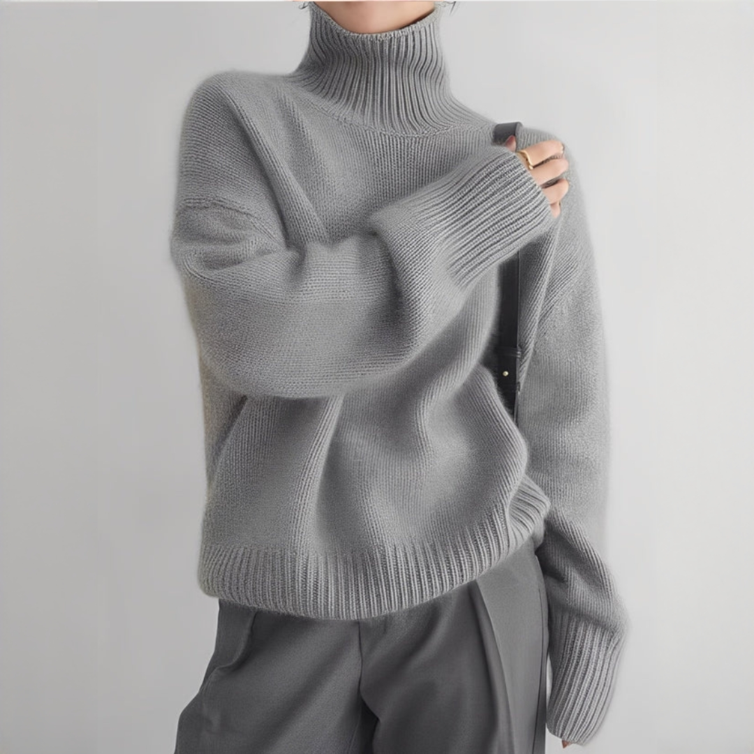 Adrienne - Stylish and warm turtleneck sweater