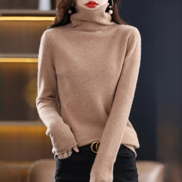 Akainu - Comfortable turtleneck sweater