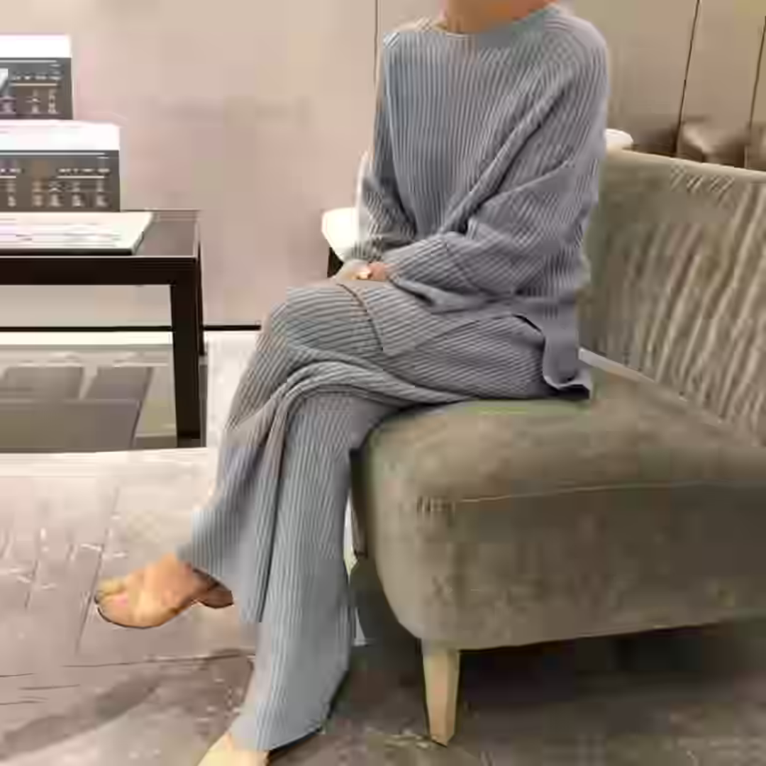 Samantha - Elegant sweater and pants set