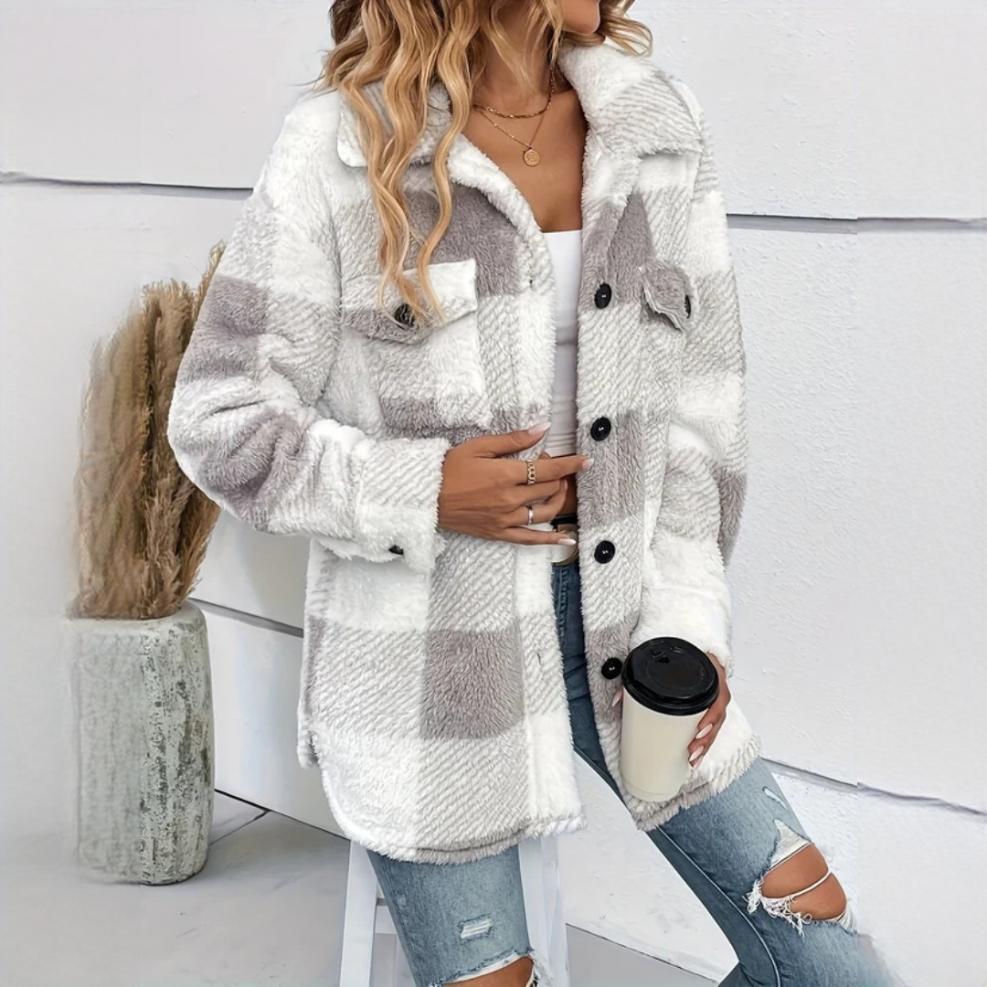 Alice - Elegant and fluffy jacket
