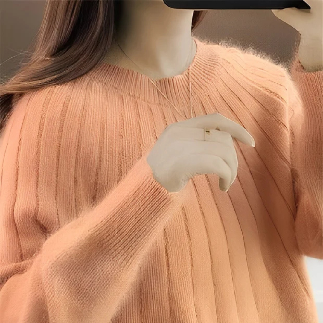 Cornelia - Elegant and comfortable sweater
