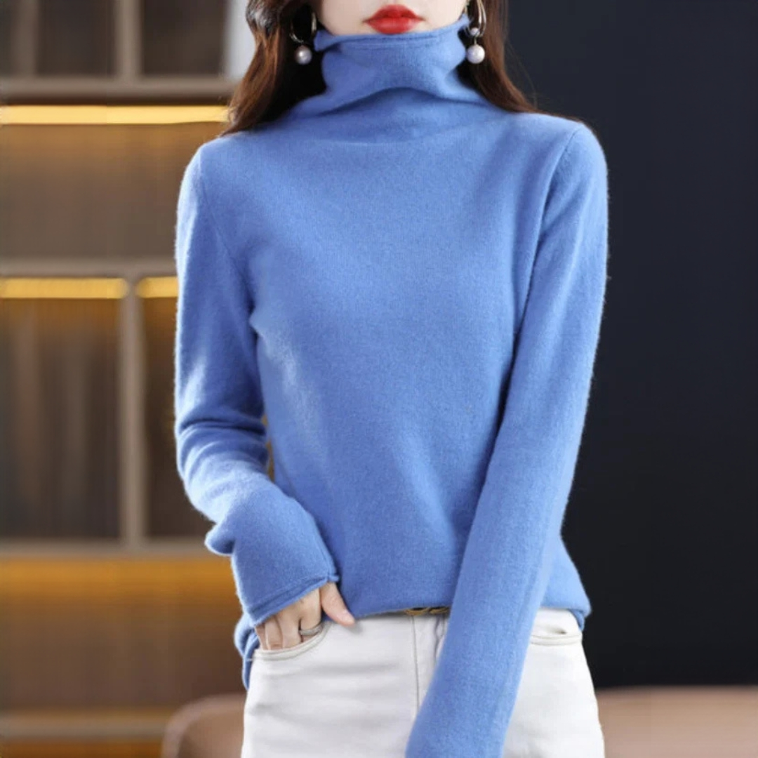 Akainu - Comfortable turtleneck sweater