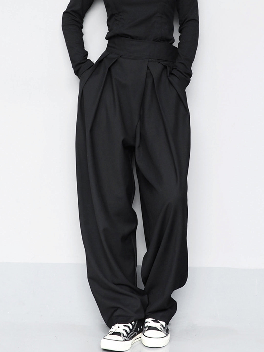 Marisa – Wide-Leg Pants with Adjustable Closure