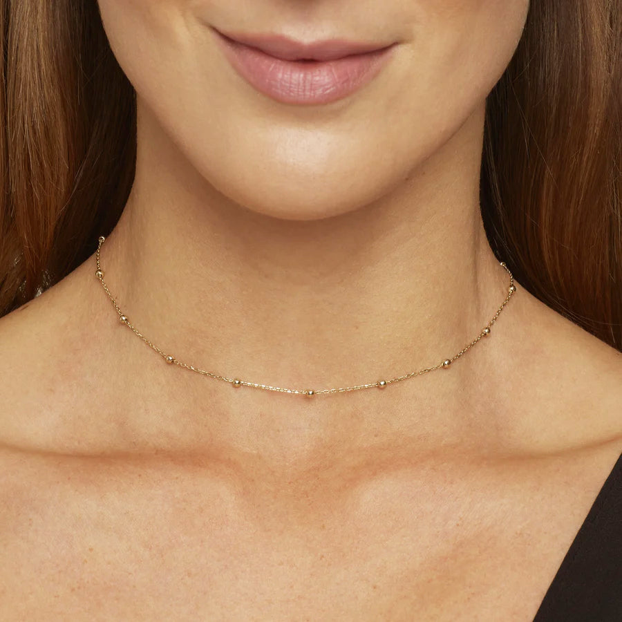 Pearl necklace with inlays - Necklace with round pearls