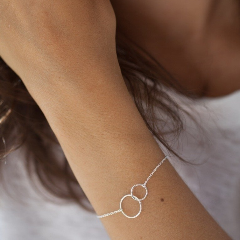 Intertwined Ring Bracelet - Intertwined Rings