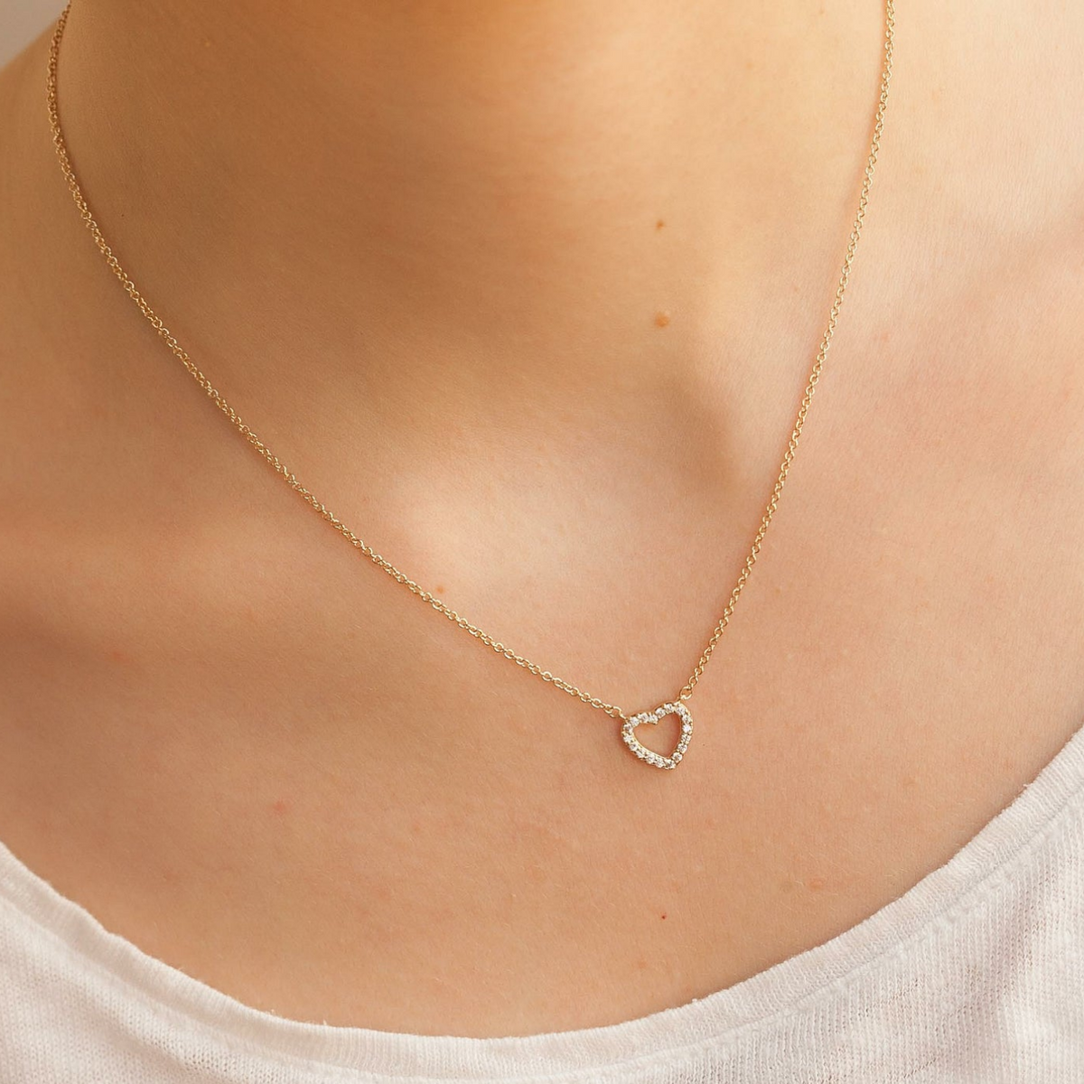Small love necklace - Bright heart necklace