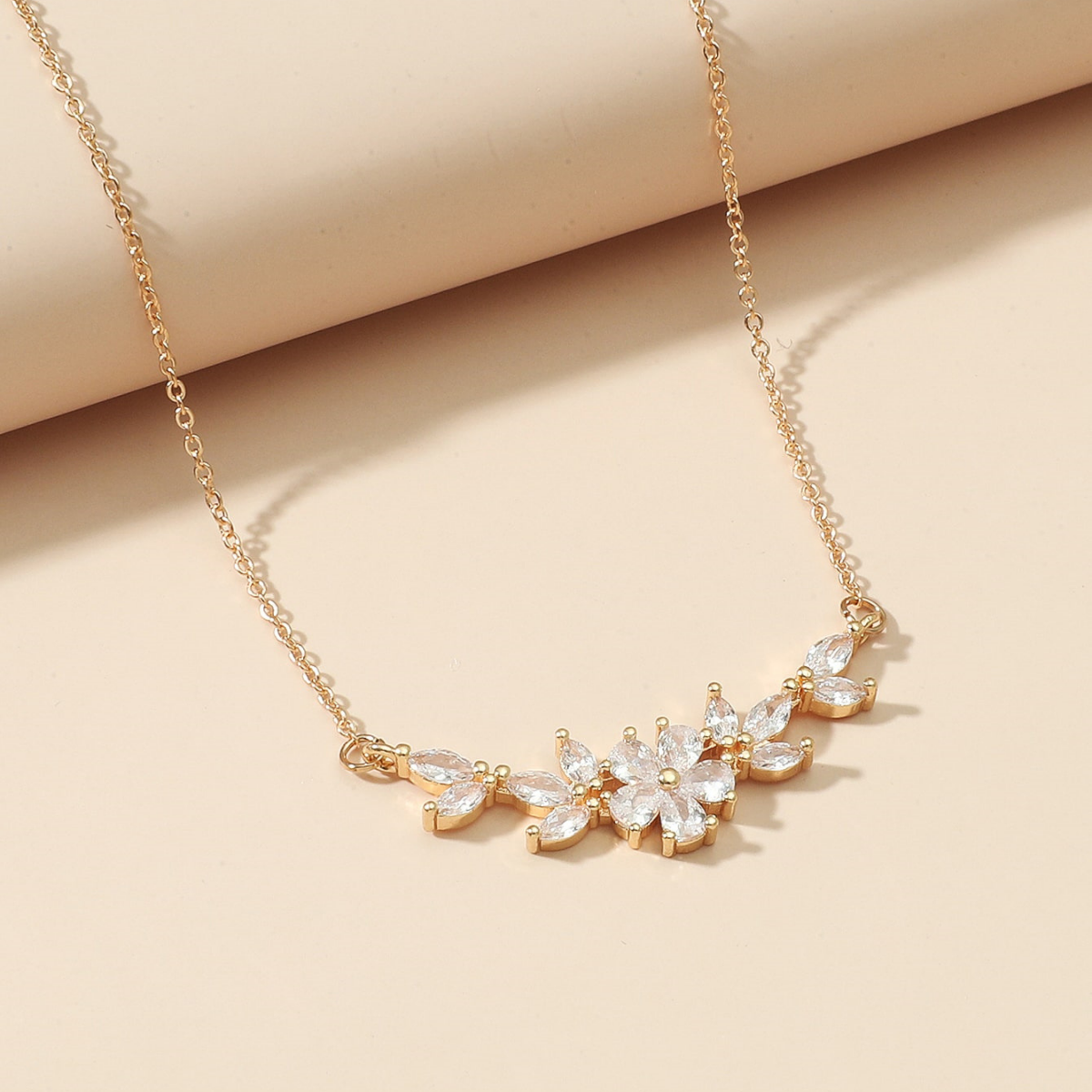 Flower charm necklace - Necklace of shiny petals