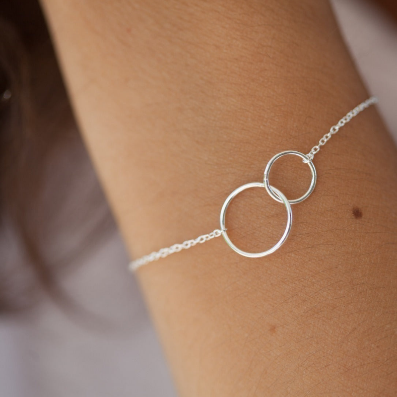 Intertwined Ring Bracelet - Intertwined Rings