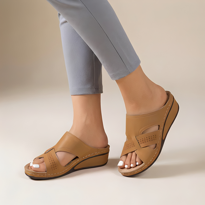 Oddette - Women's Open-Toe Strap Sandals