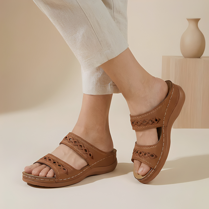 Aryan - Women's Comfortable Strapped Summer Sandals