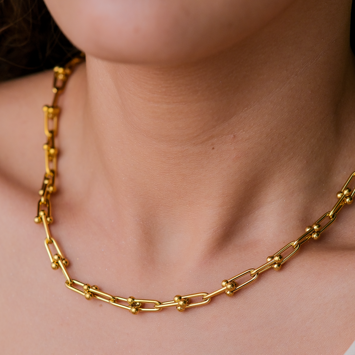 Thick Gold Necklace in Cascade
