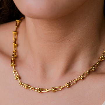 Thick Gold Necklace in Cascade
