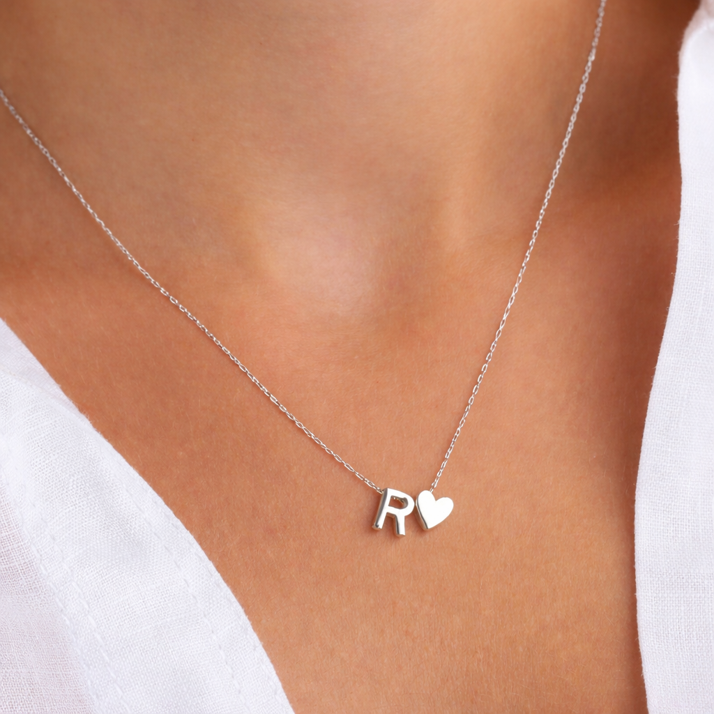 Necklace with initials in the shape of heart - Personalized letter heart