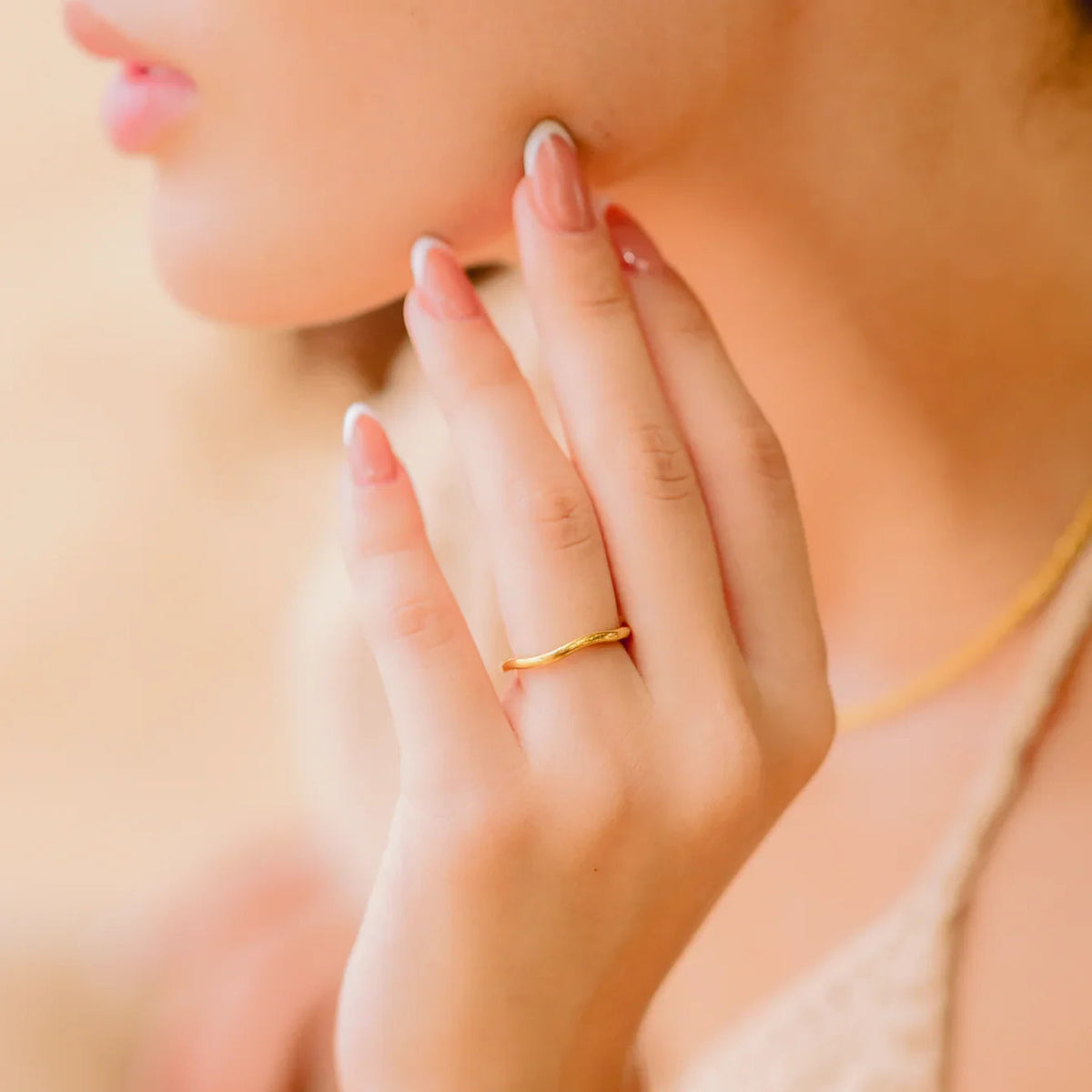 Dianne – Chic Gold Stackable Ring