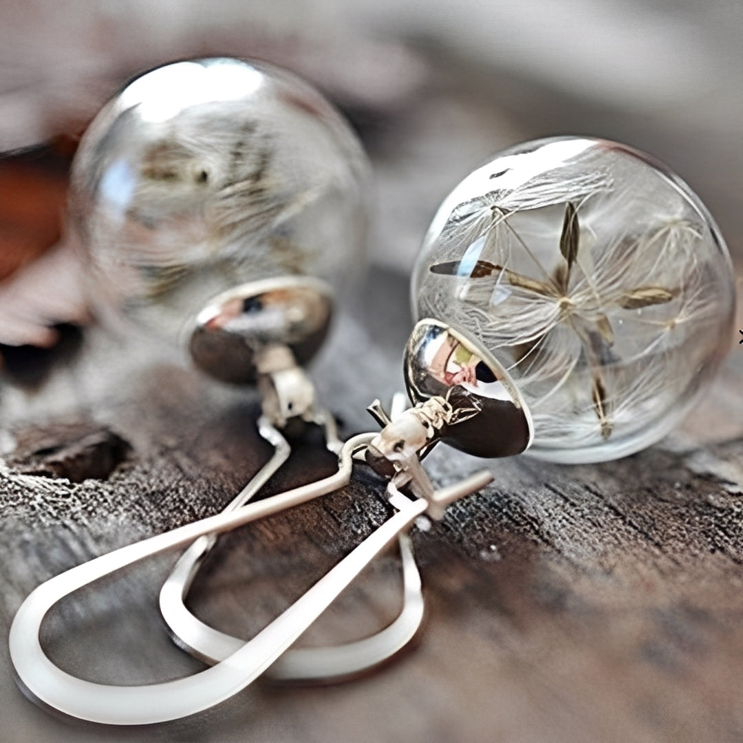 Liora – Silver earrings with dandelion design