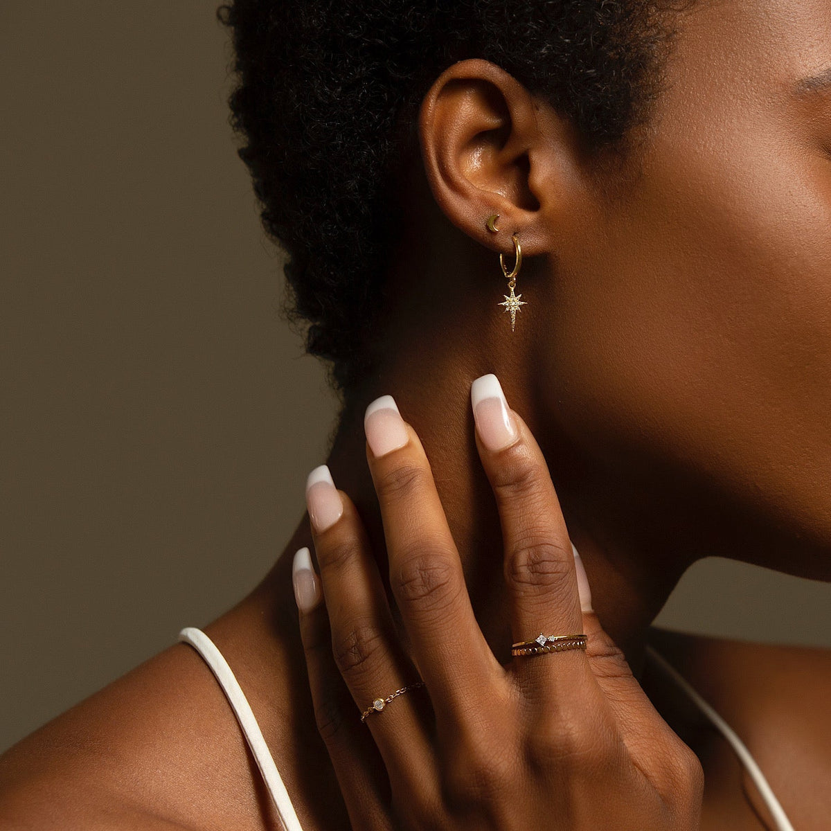 Emily - Solitaire Chain Ring