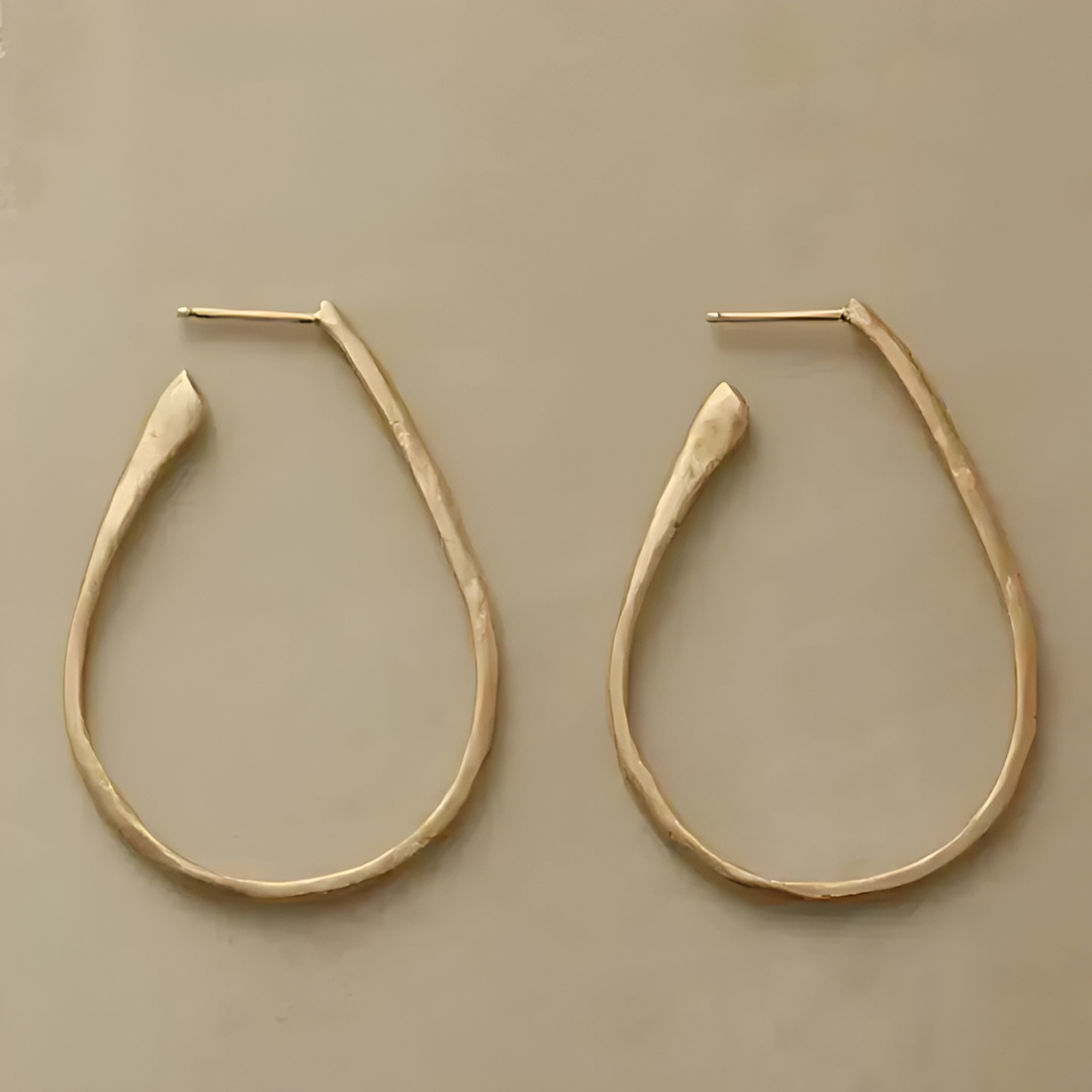 Livia – Elegant Vintage Gold Hoops