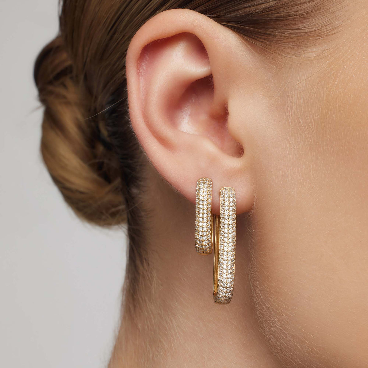 Selena – Iconic Pavé Hoops