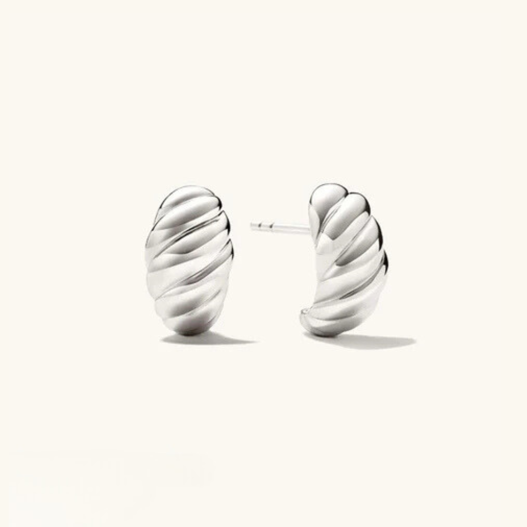 Ellie – Gold Croissant Earrings