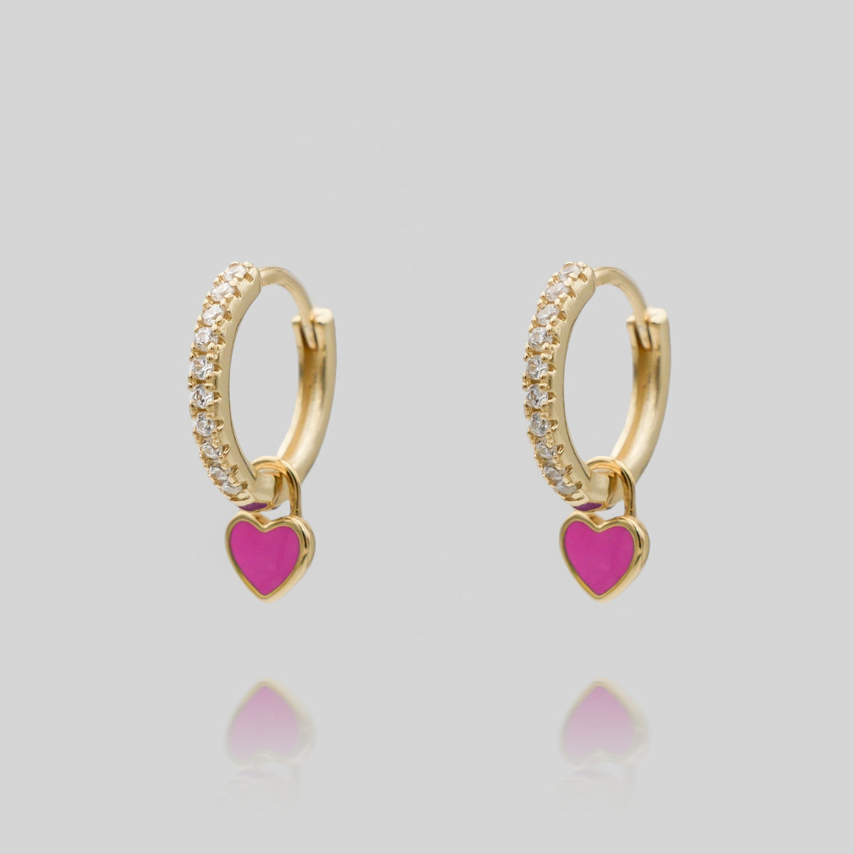 Gabby – Huggie earrings in heart shape