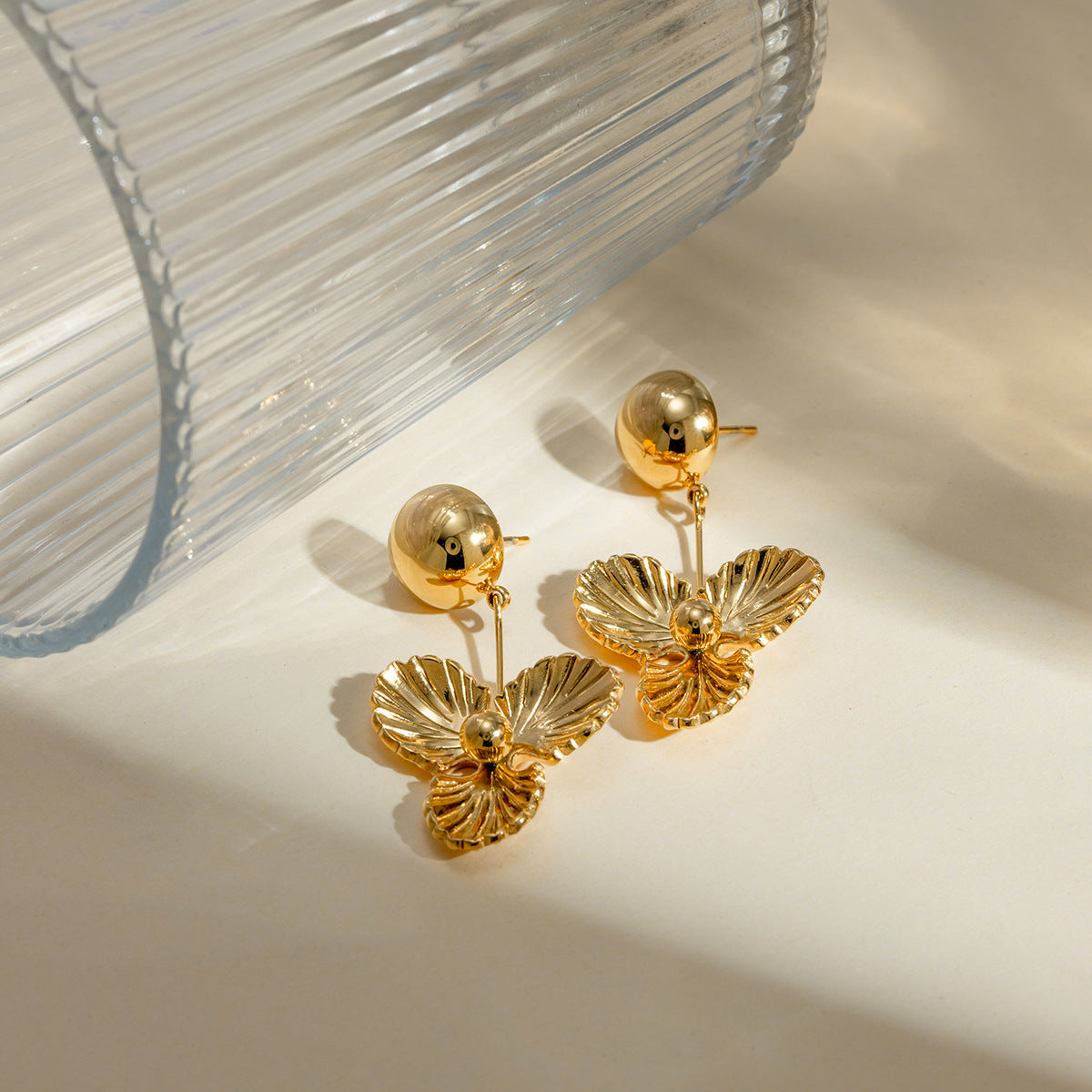 Brianna – Golden Pansy Earrings