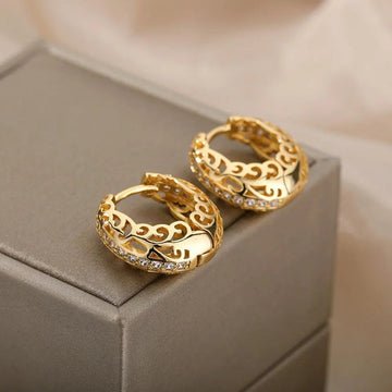 Lara - Chic Gold Drop Mandala Earrings