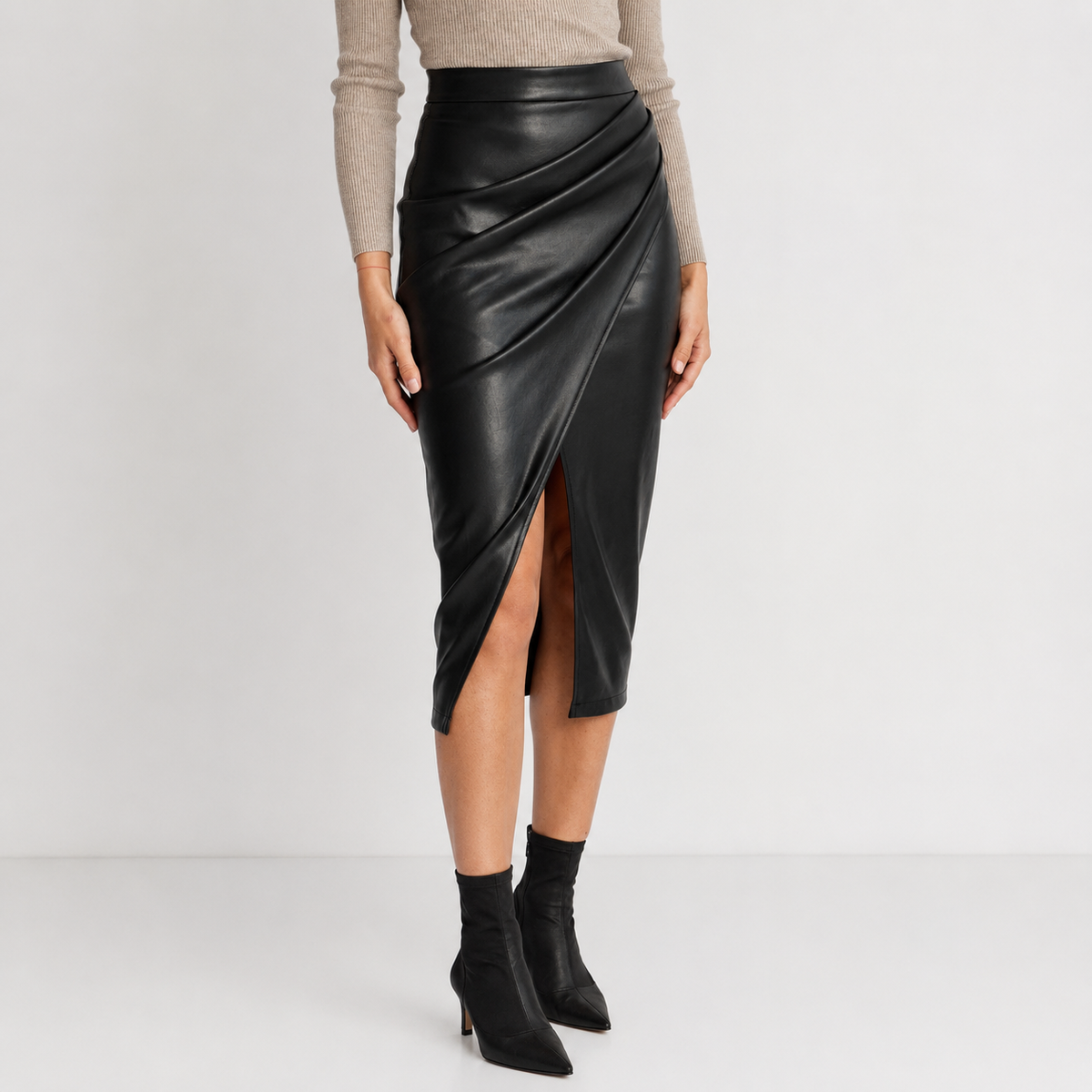 Glyza - Stylish and elegant midi skirt