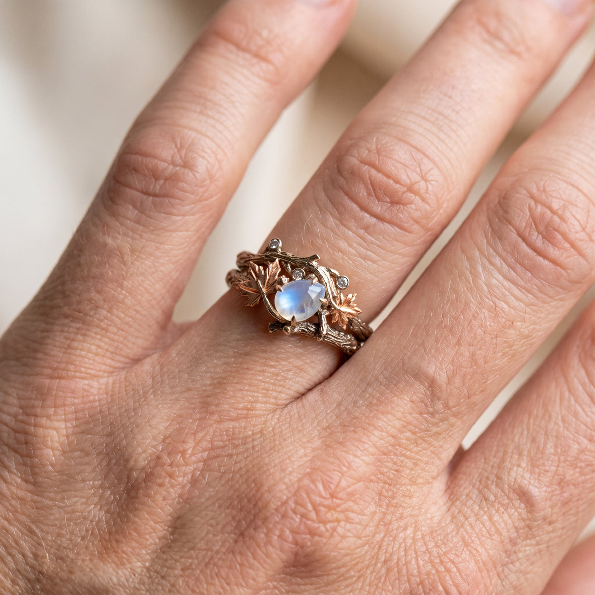 Ysia – Ring of Moonstone in Natural Style