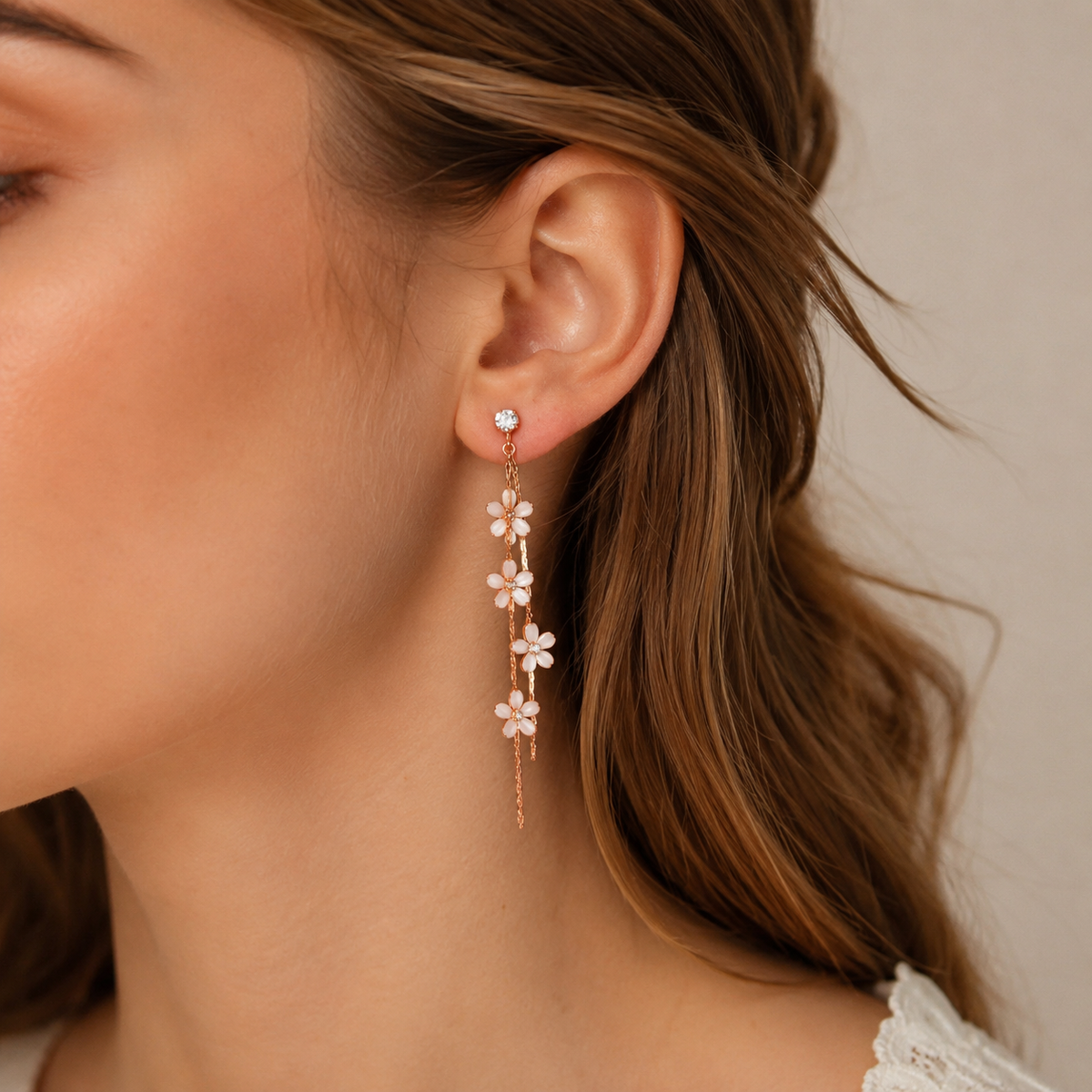 Yuri - Earrings of White Jasmine Thread