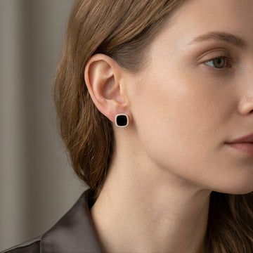 Catherine – Elegant Contrast Eternal Earrings