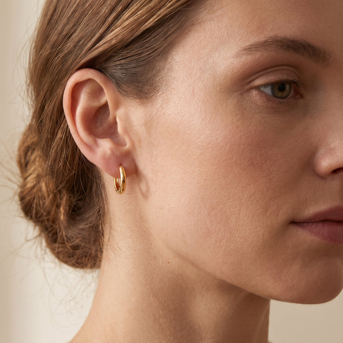 Queenie - Huggie Earrings