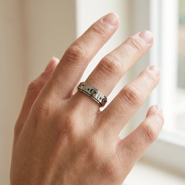 Astrid – Celestial Ring of Moon and Star
